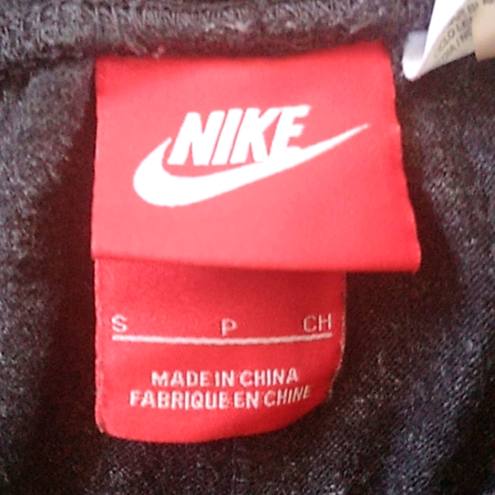 NIKE GRAY LOGO SHORT WOMANS SP - Picture 3 of 4